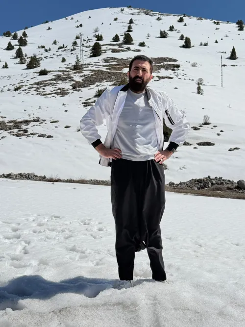 Ferit Ateşbakan, biyografi
